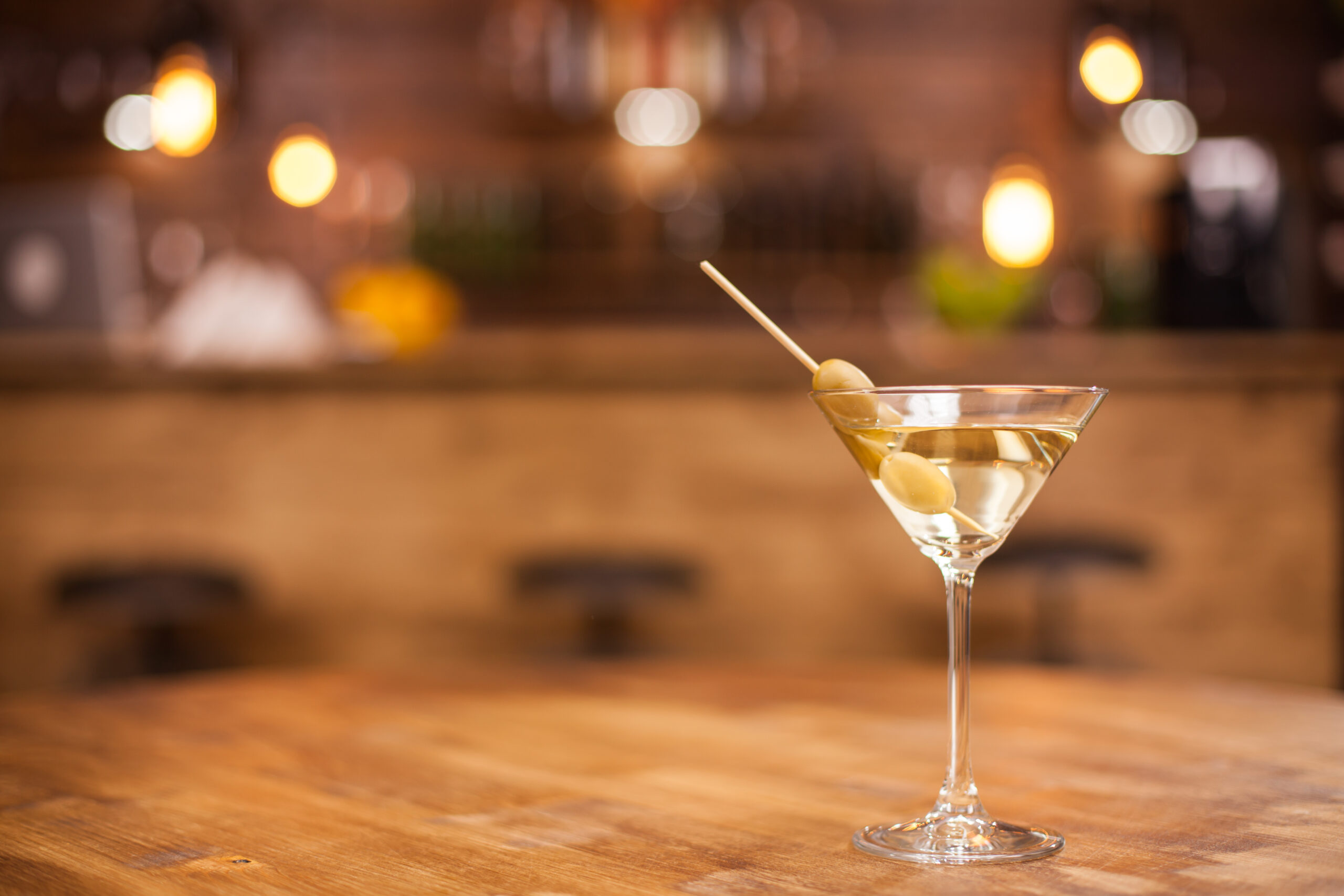 Bild av en klassisk Dry Martini - ginprovning.se